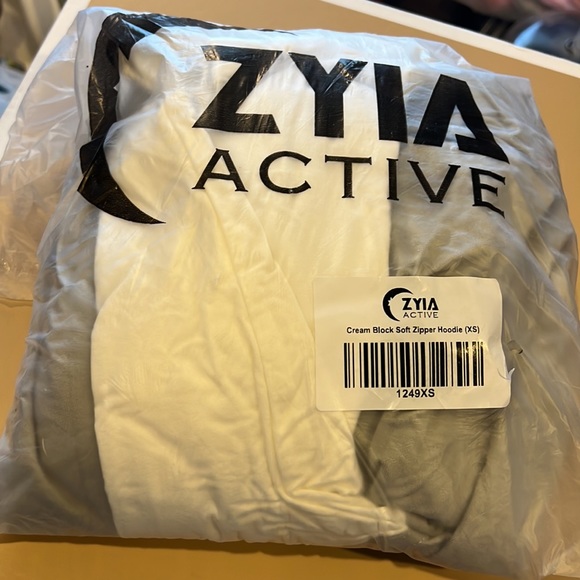 Zip Up Sweater - Picture 2 of 2